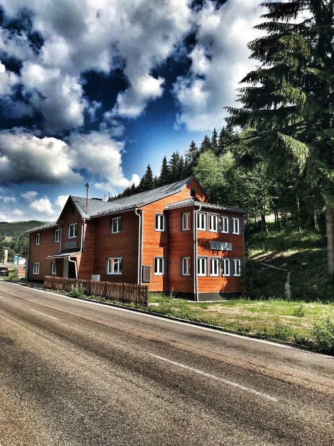 Horalka Apartman Pec Pec pod Snezkou Exterior foto